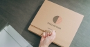 Frau Kettner® - Der Einhandteller – Innovativer Alltagshelfer für Menschen mit nur einer funktionsfähigen Hand