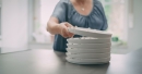 Frau Kettner® - Der Einhandteller – Innovativer Alltagshelfer für Menschen mit nur einer funktionsfähigen Hand