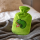 Wärmflasche Fashy Chamäleon Charly, mit Flauschbezug 0,8 L